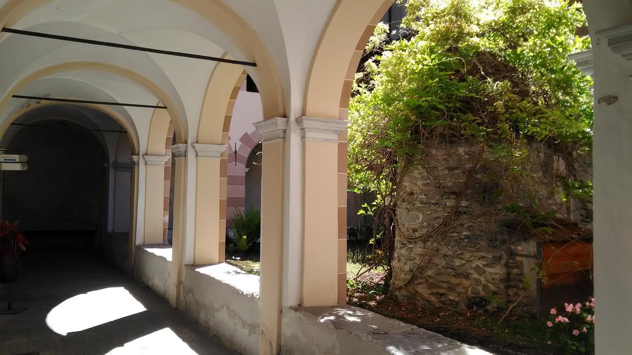 Casa Per Ferie San Francesco Hotel Susa Bagian luar foto