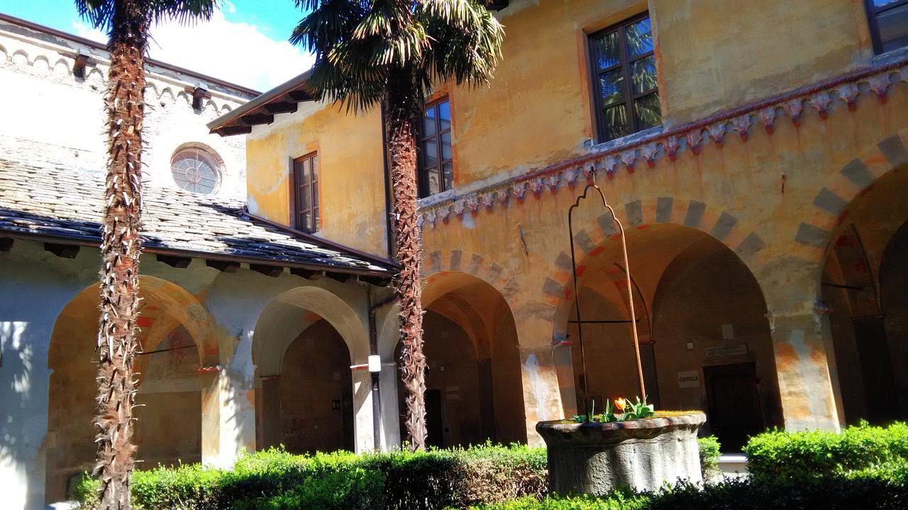 Casa Per Ferie San Francesco Hotel Susa Bagian luar foto