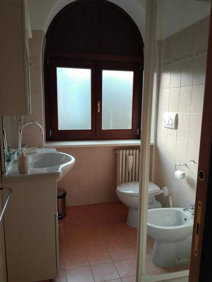 Casa Per Ferie San Francesco Hotel Susa Bagian luar foto